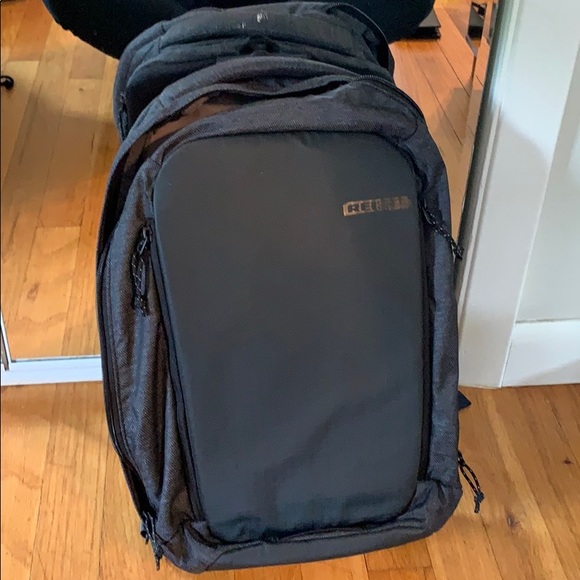 rei travel bag
